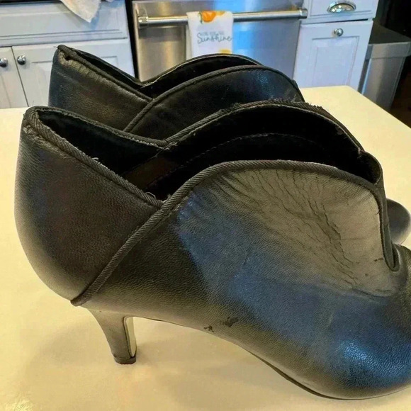 Adrianne Vittadini women’s high heel black leather ankle boots size 10 - Picture 4 of 11